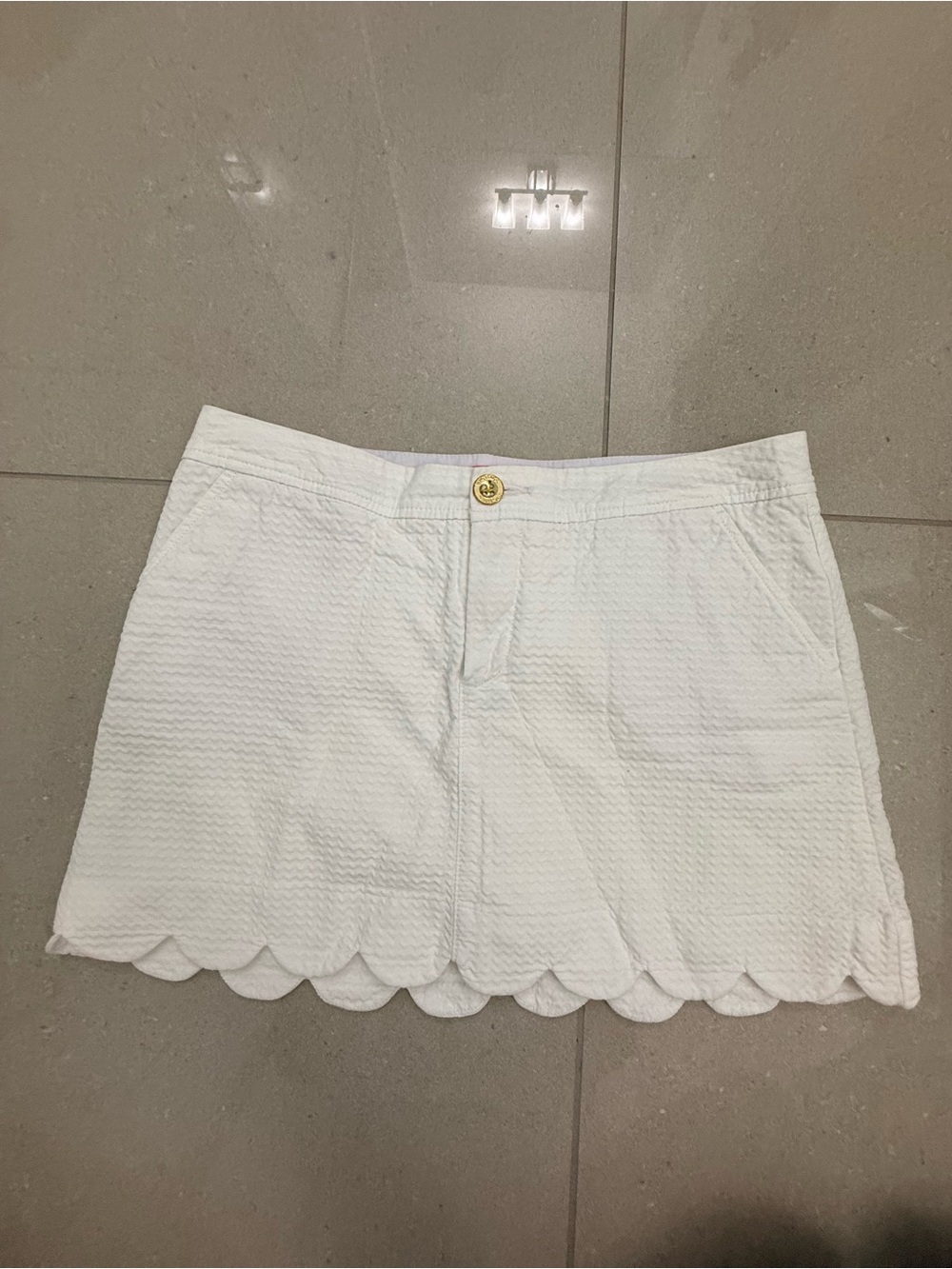 Lilly Pulitzer White Scalloped Hem Skort with Gold Button